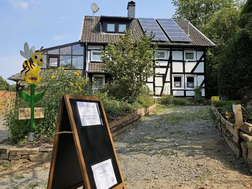 Bröltal-Bienen Honigspezialitäten & Imkereibedarf  in Ruppichteroth