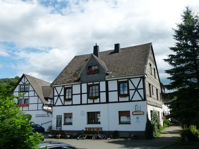 Hubertus-Tenne - Hoflädchen in Eslohe Wenholthausen