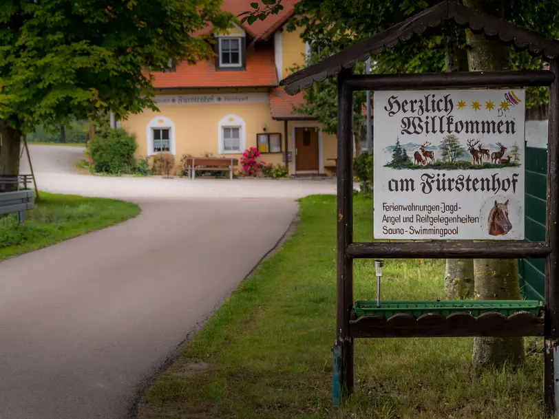 Ferienwohnungen Fürstenhof in Neukirchen - Balbini