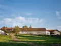 Konradhof - Unering Gemüsebauernhof mit eigener Bio-Schafzucht und Hofladen/Metzgerei in Seefeld Konradhof - Unering Gemüsebauernhof mit eigener Bio-Schafzucht und Hofladen/Metzgerei in Seefeld
