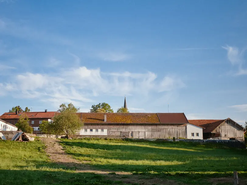 Konradhof - Unering Gemüsebauernhof mit eigener Bio-Schafzucht und Hofladen/Metzgerei in Seefeld