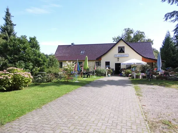 Hofladen-Hofcafe-Ferienwohnung in Krienke